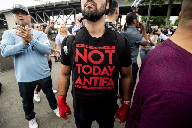 Tramp: Antifa se možda proglasi terorističkom organizacijom - ultradesničari likuju FOTO