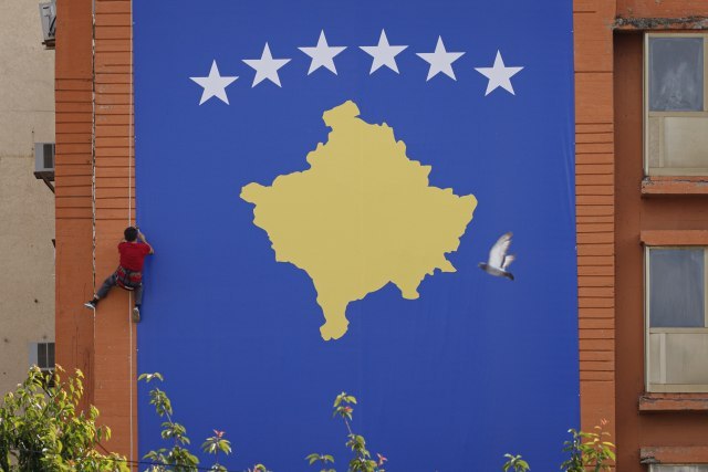Gazeta Blic: Kosovo popustilo pod meðunarodnim pritiskom