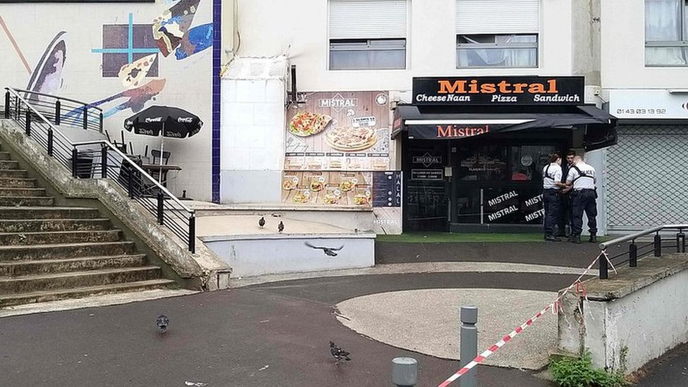 Pucnjava u Parizu: Ubili konobara jer je zakasnio sa sendvičem