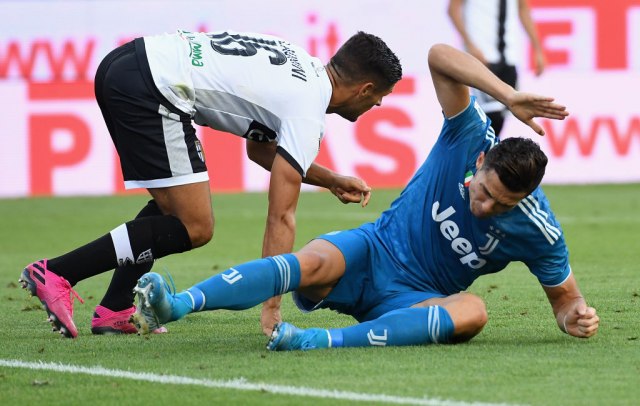 Ronaldo bez gola, minimalac Juventusa na "Eniu Tardiniju"