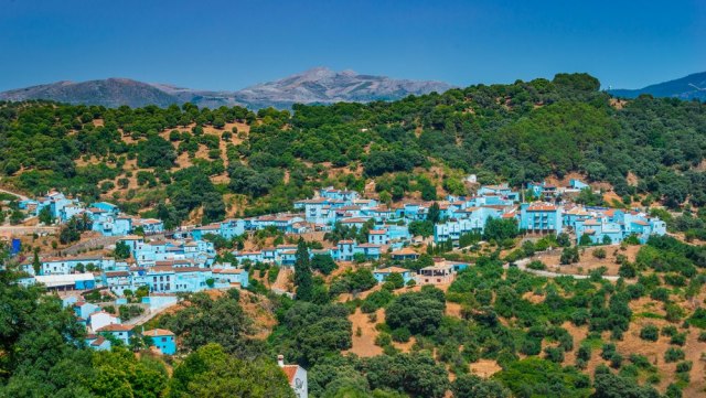 Poznato po Štrumpfovima i pečurkama: Špansko selo obojeno u plavo FOTO