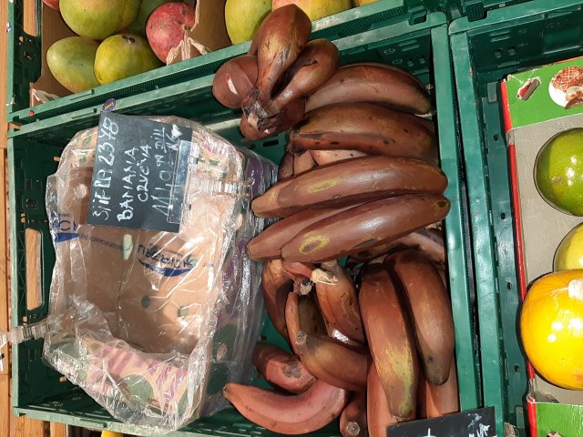 Kao da su od zlata: Market u Beogradu prodaje banane za 1.149,99 dinara