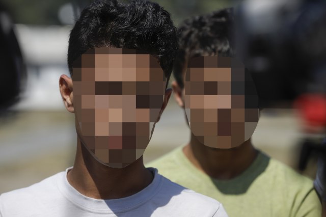 Dečak migrant o maltretiranju u Hrvatskoj: Molim vas, zamaglite mi lice, ubiće me