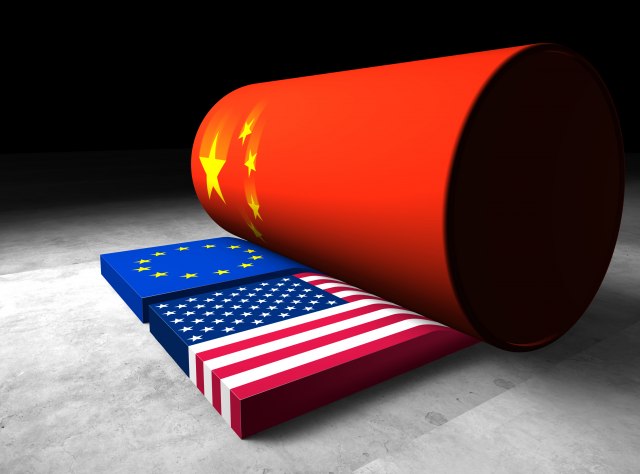 Nastavak trgovinskog rata Kina-SAD: Žalba zbog kečapa, palica za golf, surfing daski, viršli...