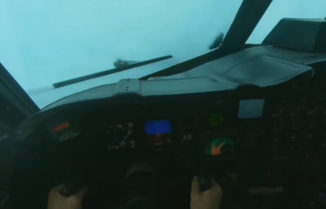 Lovac na uragane uleteo u oko Dorijana: Probio se kroz snažnu oluju VIDEO