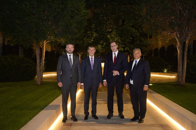 Orban, Babiš, Pelegrini, Vuèiæ i veèera na terasi
