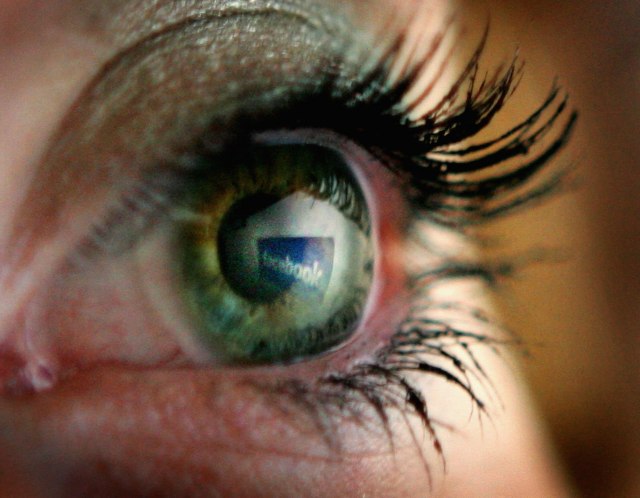 Facebook ukida Group Stories, ubuduæe moguæe samo na liènim profilima