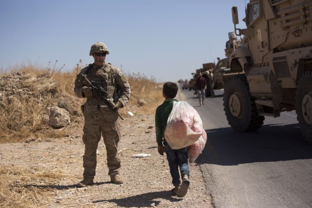 Turske i amerièke trupe u prvoj zajednièkoj patroli po "slobodnoj zoni" FOTO