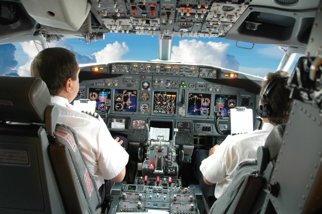 Pao dogovor: Piloti dobijaju veæe plate