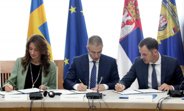 Potpisano: Srbija dobija nacionalni kriminalistièko-obaveštajni sistem