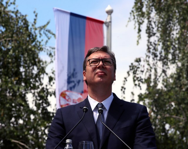 Vucic: Only Cosic, Djindjic and I have presented a plan on resolving the Kosovo issue