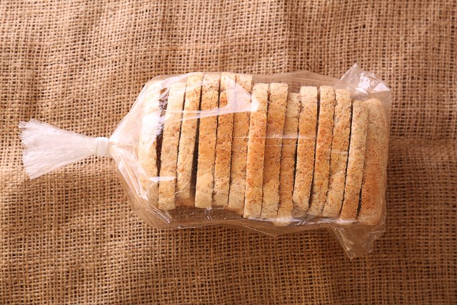 Ovo je najbolji naèin za èuvanje hleba, a ubedljivo najgori je plastièna kesa