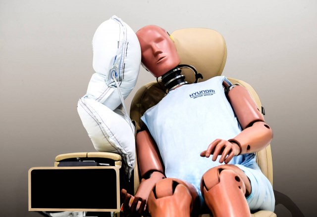 Inovacija koja spreèava povrede glave i spasava živote – centralni vazdušni jastuk FOTO