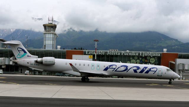 Teški dani za slovenačku kompaniju: Adriji zbog dugova zaplenjena dva aviona