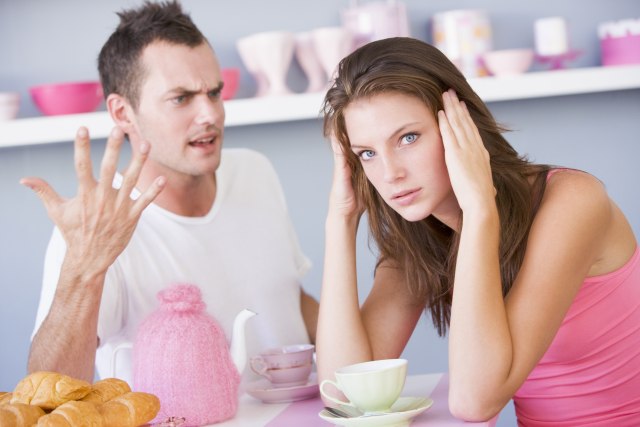 Kritikovanje partnera može da uništii vezu i brak