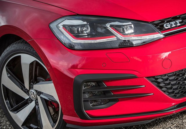 Golf 8 GTI brusi formu na Nirburgringu VIDEO