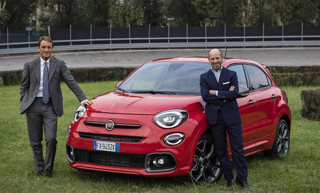 Manèini promoviše FIAT 500X Sport