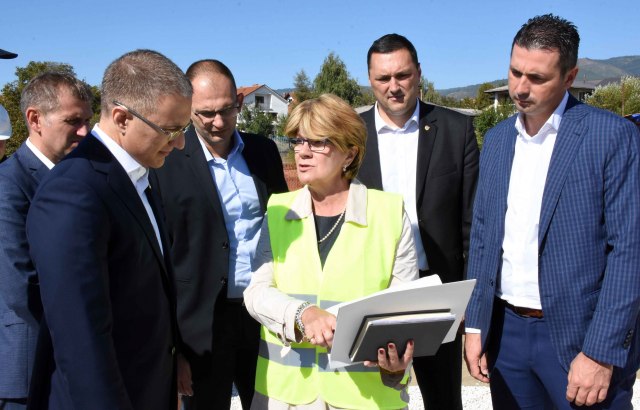 Ministar Stefanović obišao izgradnju novog centra za vanredne situacije
