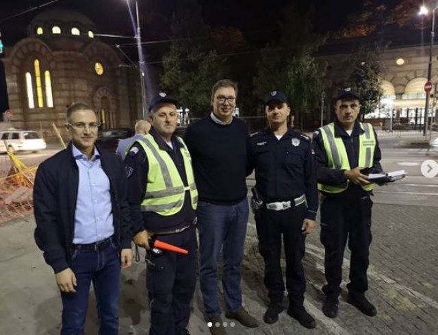Vučić u noćnoj patroli FOTO