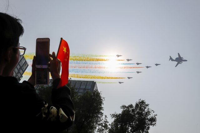 "Nijedna sila ne može zaustaviti Kinu": Spektakularna vojna parada u Pekingu VIDEO/FOTO