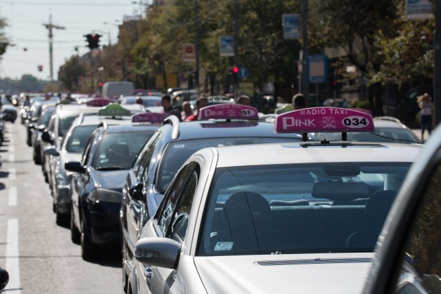 I novosadski taksisti kreću u proteste