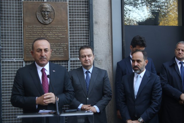 Otkrivena spomen-ploèa ubijenom turskom ambasadoru