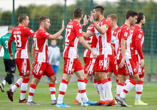 Osam golova Zvezde na "gostovanju" Trepèi u Staroj Pazovi