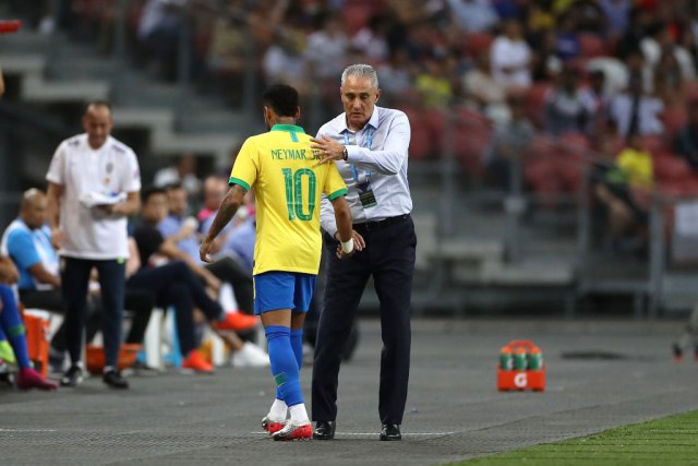 Nejmar se povredio, Brazil remizirao