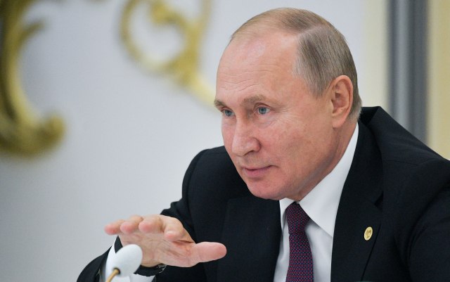 Putin: Rusija može da igra ključnu ulogu na Bliskom istoku