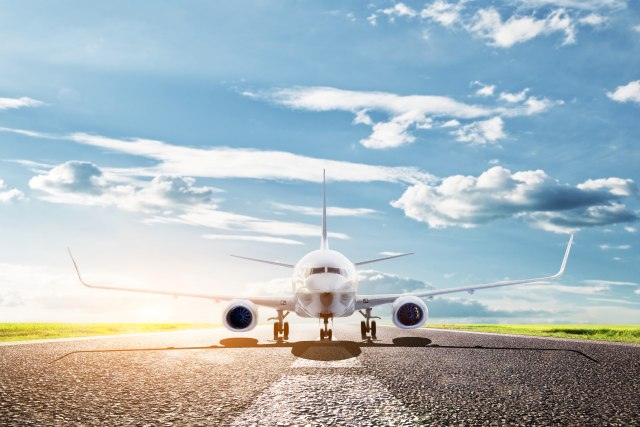 Od 13 do 59 evra po letu: Povećavaju porez na putovanje avionom na kratkim relacijama