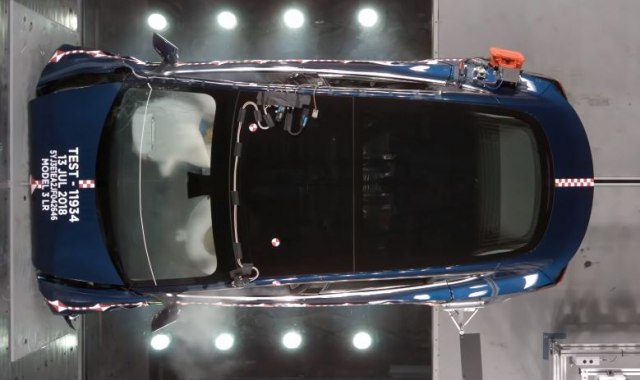 Kako Tesla testira bezbednost svojih automobila? VIDEO