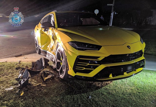 Tinejdžer ukrao automobil, pa se "zakucao" u skupoceni Lamborghini FOTO