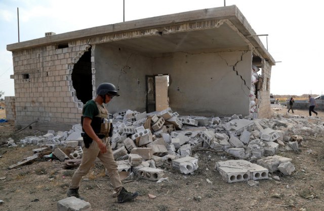 Kurdski borci i ranjenici odlaze - Turci preuzeli kontrolu nad sirijskim gradom