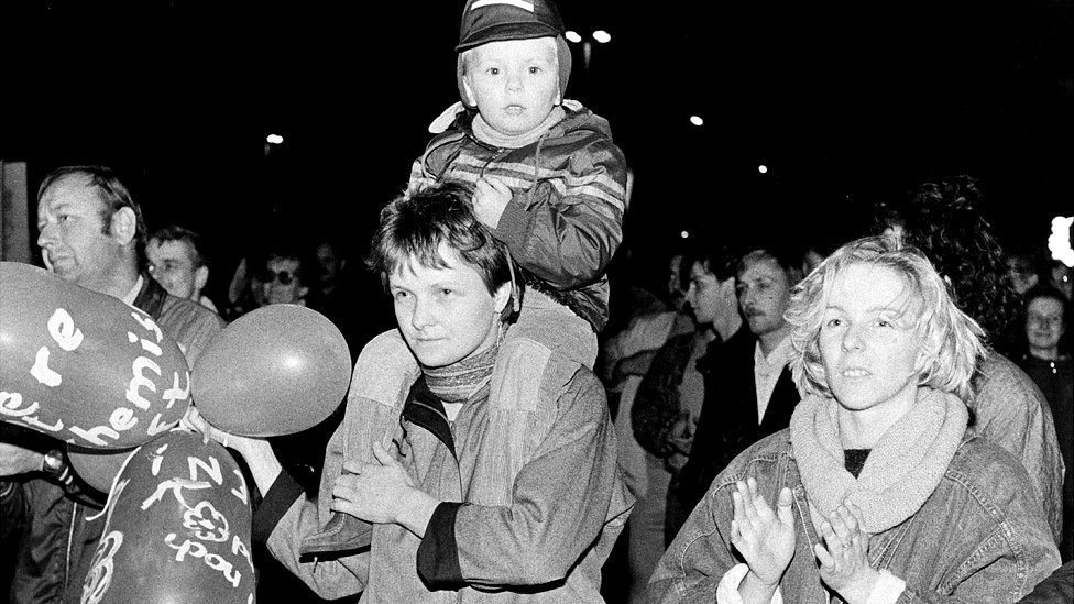 Istoèna Nemaèka 1989. - marš koji je nokautirao komunizam