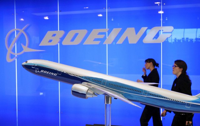 Prepolovljen profit Boinga, oèekuje se da 737 maks poleti do kraja godine