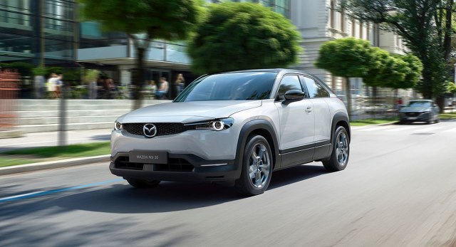Mazda krenula električnim putem – debitovao MX-30 FOTO