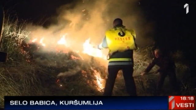 Lokalizovan požar u selu kod Kuršumlije VIDEO