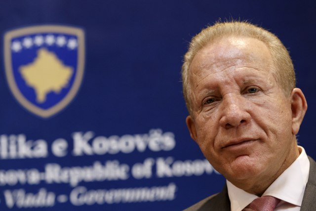Pacolli gets in the way of Kurti's plans