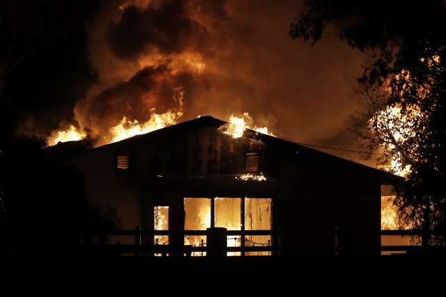 Gori Kalifornija: Besne požari, proglašeno vanredno stanje FOTO/VIDEO