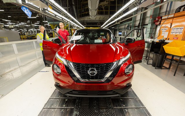 Nissan razmatra prodaju svoje dve fabrike u Evropi