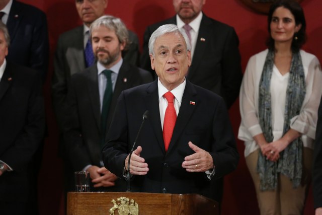 Èileanski predsednik smenio osam ministara - sledi smirivanje krize?