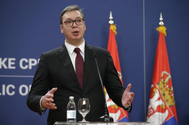 Vučić u ponedeljak s vrhom SNS o napadima i iz koalicije