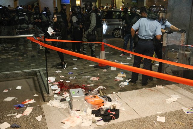 Hongkong: Napad nožem u tržnom centru zbog "politièkih razlika"