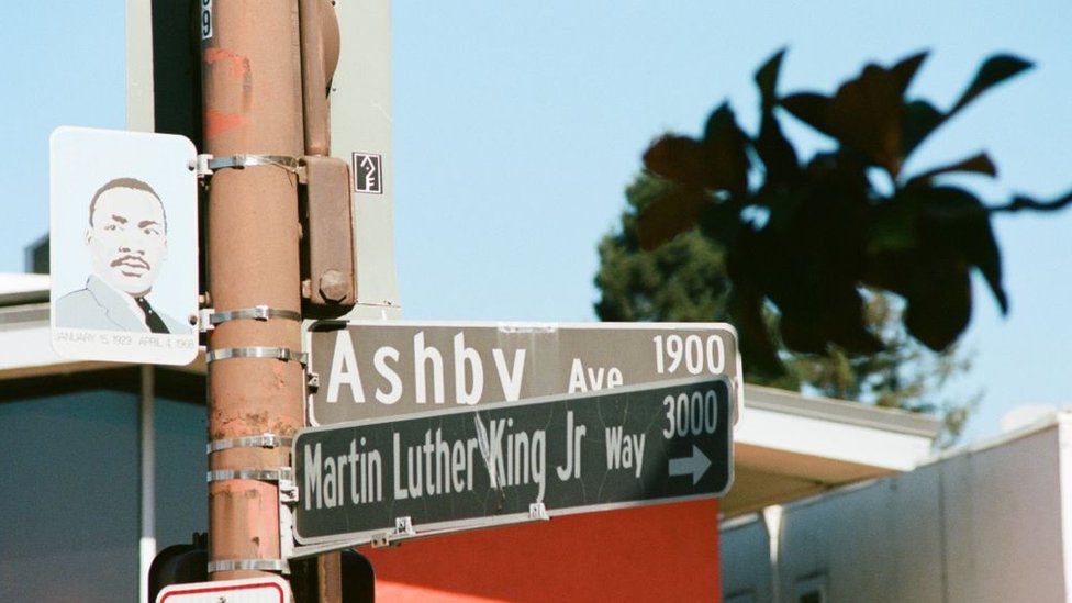 Martin Luter King: Kanzas Siti uklanja uličnu tablu sa imenom čuvenog borca za građanska prava