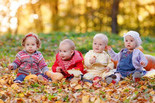 Tri sestre rodile èetiri bebe za manje od jednog i po sata