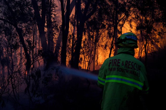 Veliki šumski požari u Australiji: Troje nestalo, 35 povreðeno u požarima