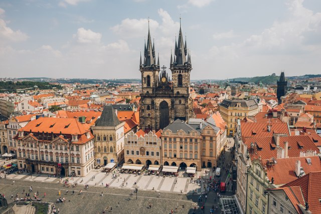 Najviša zgrada u Èeškoj: Olupina viša od svih tornjeva Praga