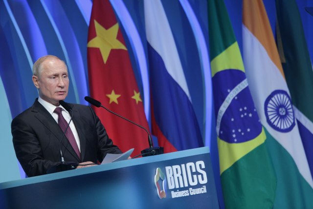 Putin se zalaže za tešnju saradnju BRIKS-a u IT sektoru