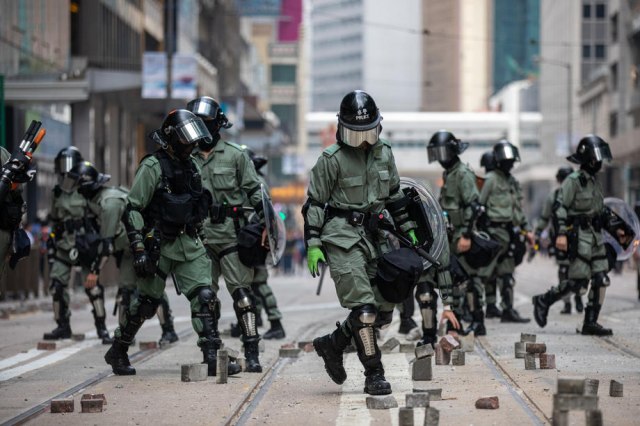 Policija Hongkonga uhapsila dva nemačka studenta