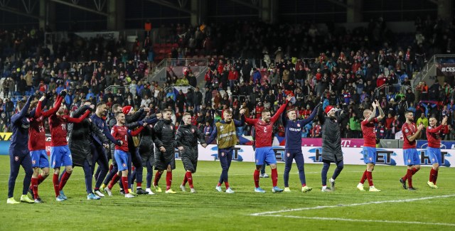 Haos u Češkoj zbog utakmice s Kosovom: Tuče, dronovi, konjica i 